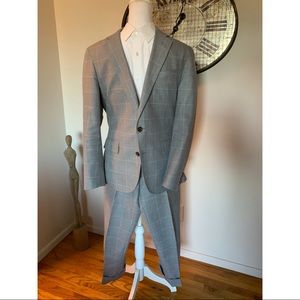 J Crew Ludlow slimfit 38S with 30W/28L altered pants